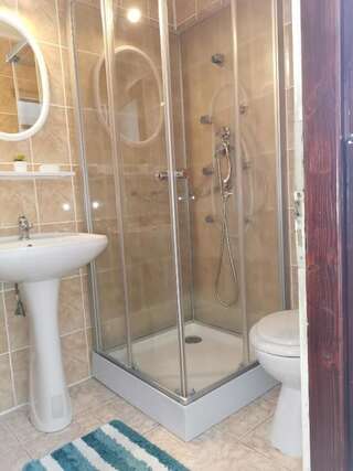 Гостевой дом Pensiunea Memy Буштени Двухместный номер с 1 кроватью-10