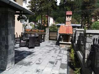 Гостевой дом Pensiunea Memy Буштени-2