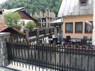 Гостевой дом Pensiunea Memy Буштени-5