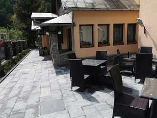 Гостевой дом Pensiunea Memy Буштени-6